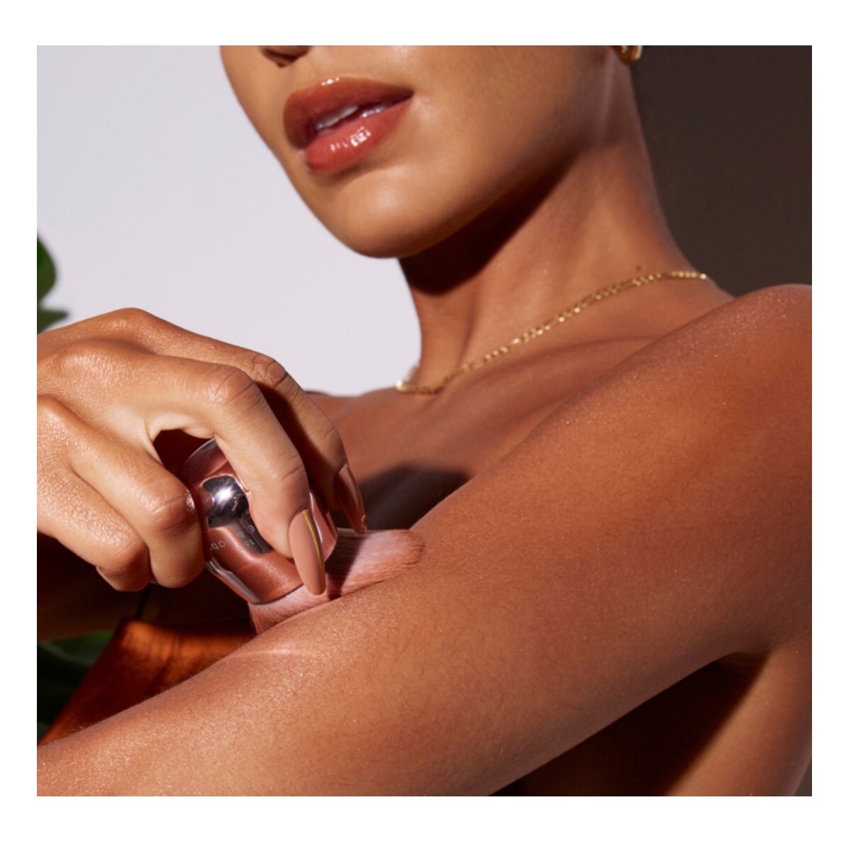 BODY SAUCE BODY LUMINIZING TINT (TINTA CORPORAL)